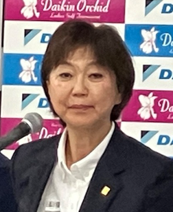 日本女子プロゴルフ協会の小林浩美会長